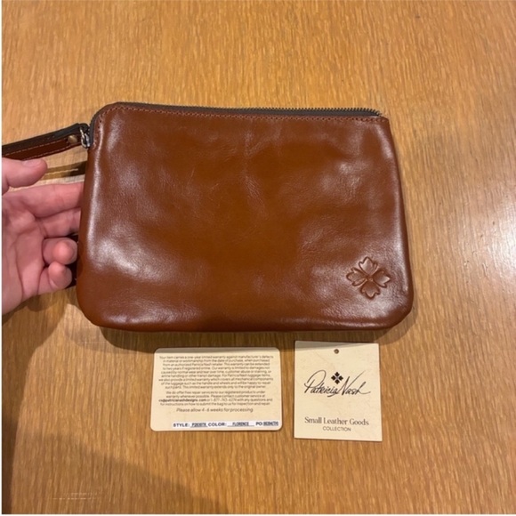 NWT Patricia Nash Tooled Cassini
"Florence" Wristlet - Picture 13 of 13